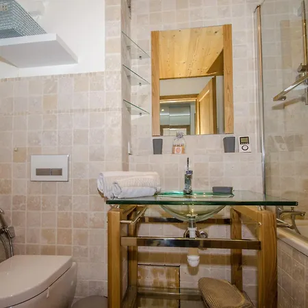 Apartamento A Avec Parking, Proche Du Centre - Fr-1-343-203 Chamonix Mont Blanc